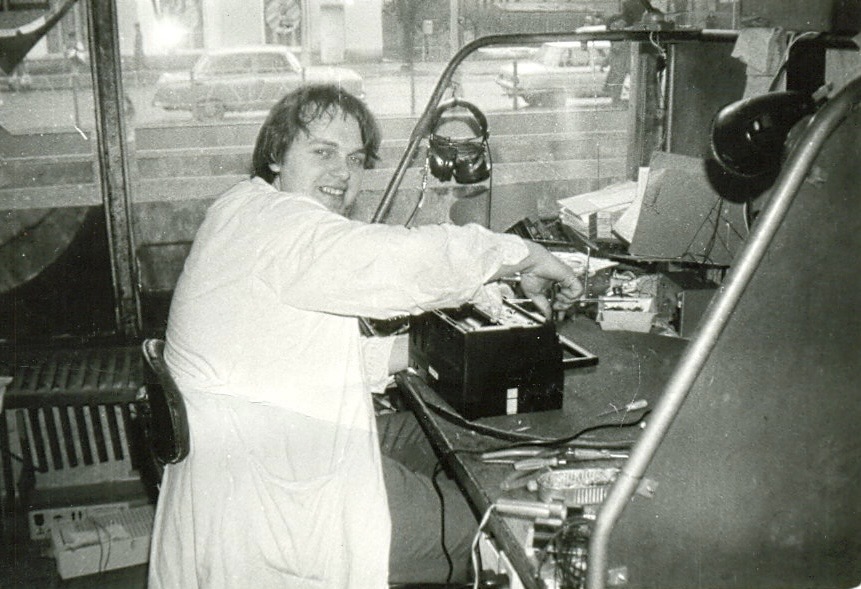 Service-related archival photograph, May 1990